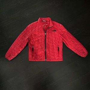 The North Face Thermoball Boys Coat XS (6)